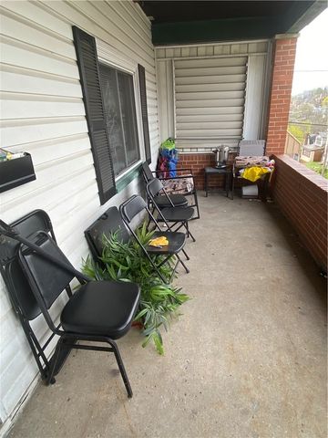 1517 Rockland Ave, Beechview, PA 15216