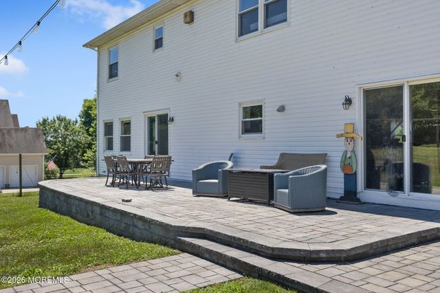 192 Yorkshire Terrace, Wrightstown, NJ 08562