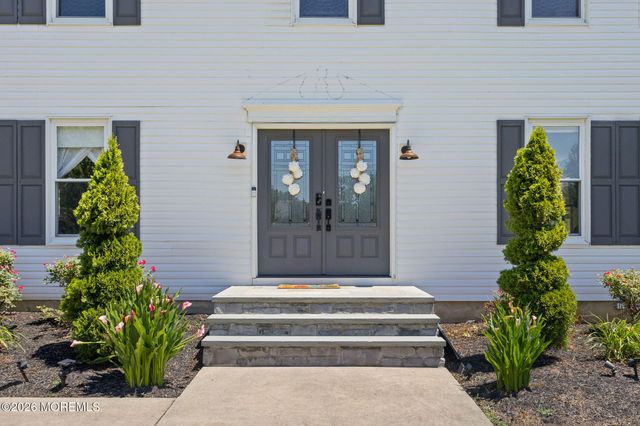 192 Yorkshire Terrace, Wrightstown, NJ 08562