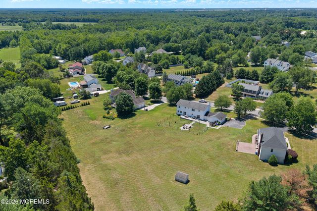 192 Yorkshire Terrace, Wrightstown, NJ 08562