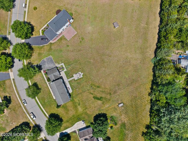 192 Yorkshire Terrace, Wrightstown, NJ 08562