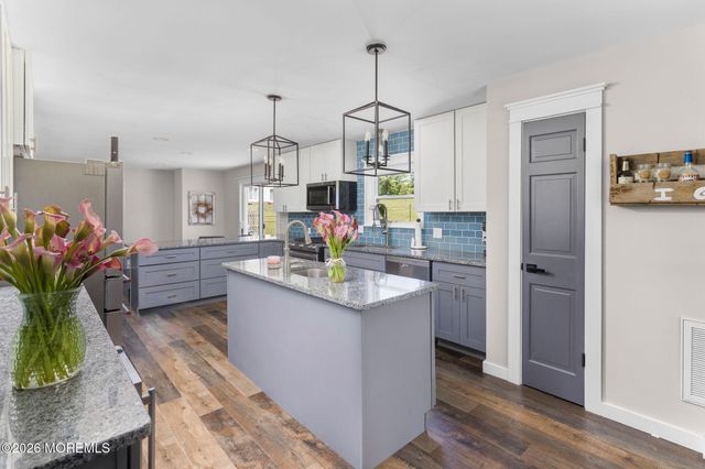 192 Yorkshire Terrace, Wrightstown, NJ 08562