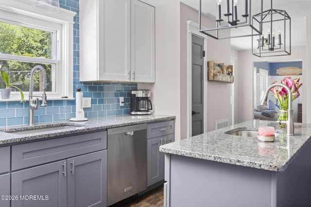 192 Yorkshire Terrace, Wrightstown, NJ 08562