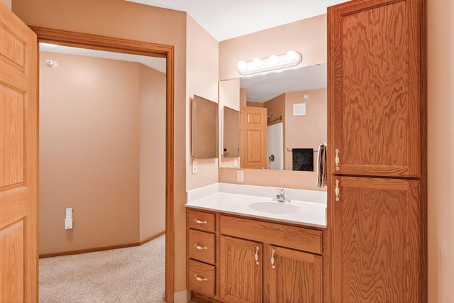 5650 Boone Avenue N 310, New Hope, MN 55428