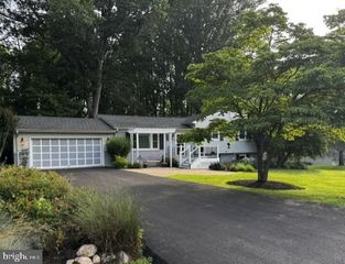 5576 JACLYN DR, Warrenton, VA 20187