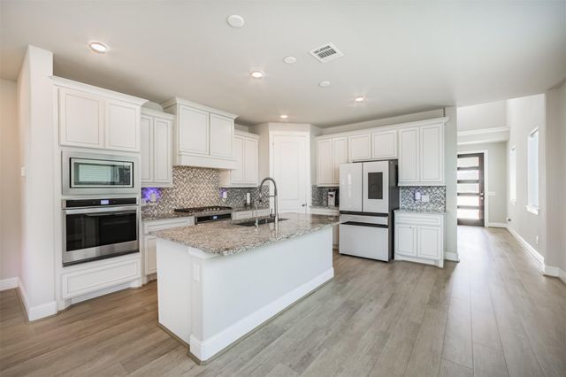 708 Lake Lacosta Drive, Katy, TX 77493