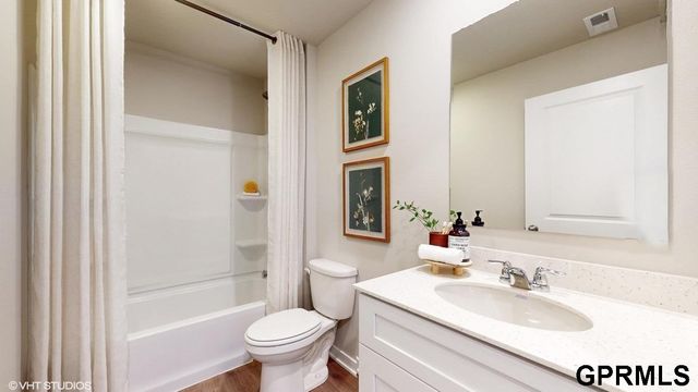 7917 N 170 Street, Bennington, NE 68007