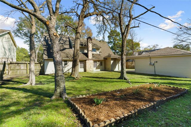 5707 Ash Oak Drive, Houston, TX 77091