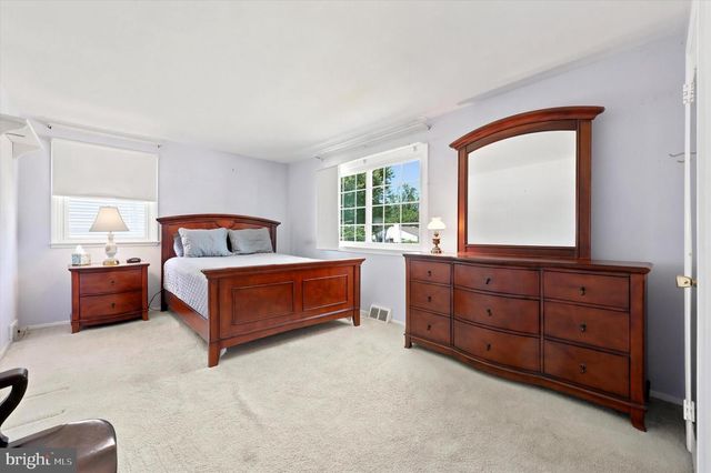 2229 OAKWYN RD, Lafayette Hill, PA 19444