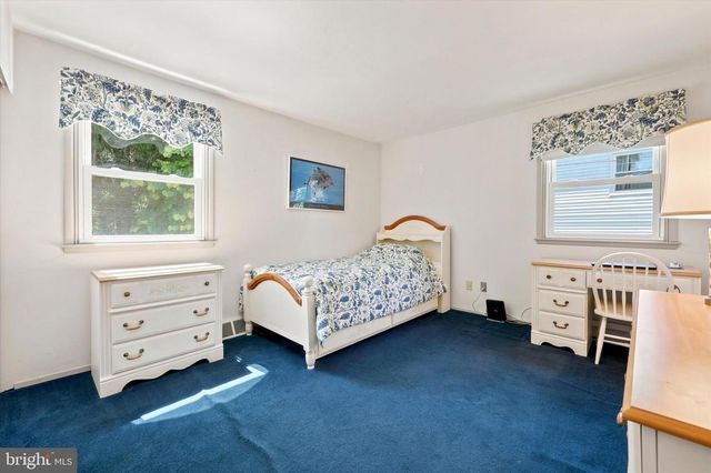 2229 OAKWYN RD, Lafayette Hill, PA 19444