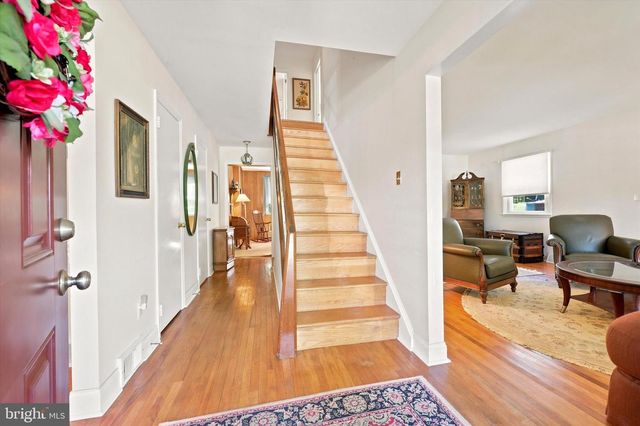 2229 OAKWYN RD, Lafayette Hill, PA 19444