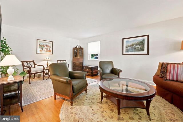 2229 OAKWYN RD, Lafayette Hill, PA 19444