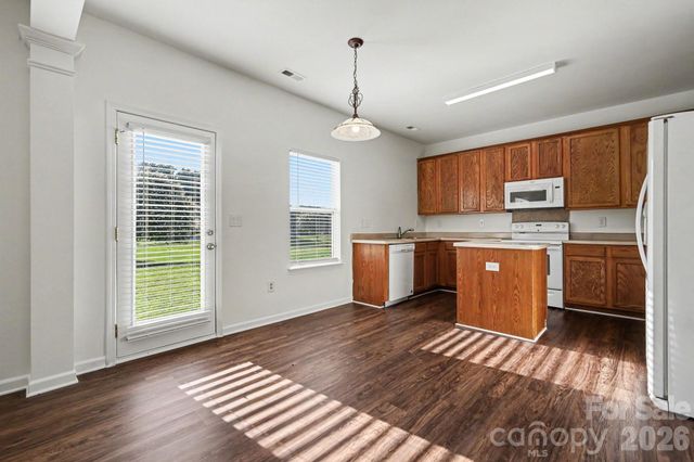 4615 Potters Glen Road, Charlotte, NC 28269