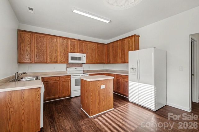 4615 Potters Glen Road, Charlotte, NC 28269