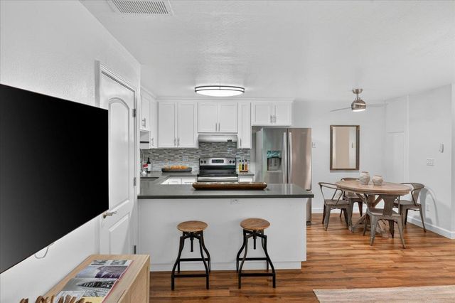 755 14th Avenue 315, Santa Cruz, CA 95062