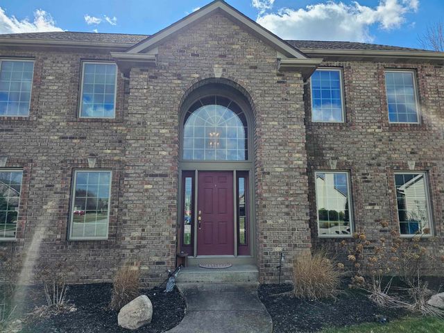 502 Hunters Ridge, Auburn, IN 46706