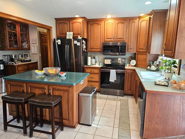 502 Hunters Ridge, Auburn, IN 46706