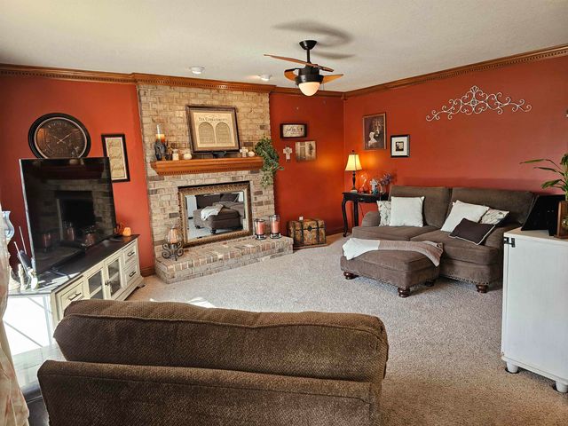 502 Hunters Ridge, Auburn, IN 46706