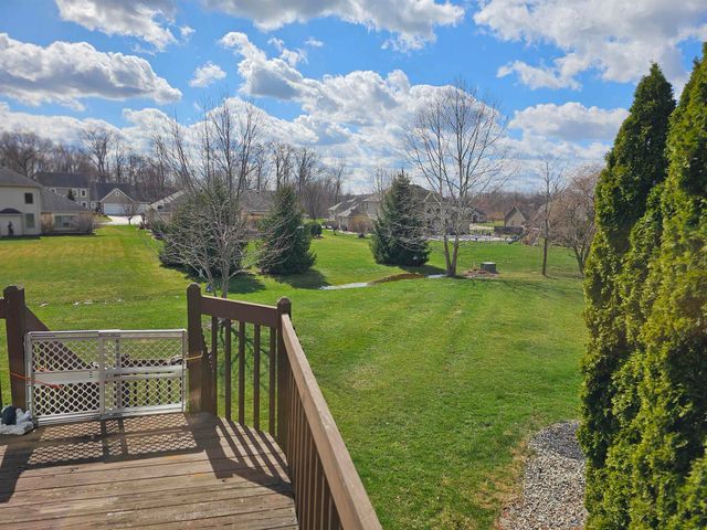 502 Hunters Ridge, Auburn, IN 46706