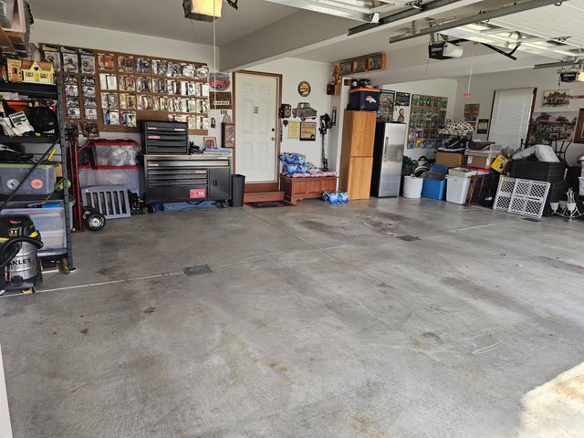 502 Hunters Ridge, Auburn, IN 46706