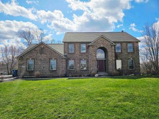 502 Hunters Ridge, Auburn, IN 46706