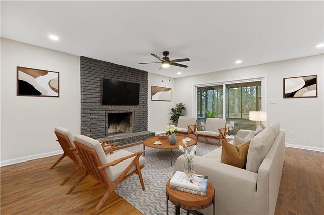 862 Hearthstone Drive, Stone Mountain, GA 30083