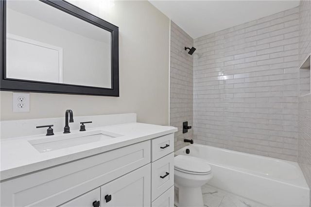 862 Hearthstone Drive, Stone Mountain, GA 30083