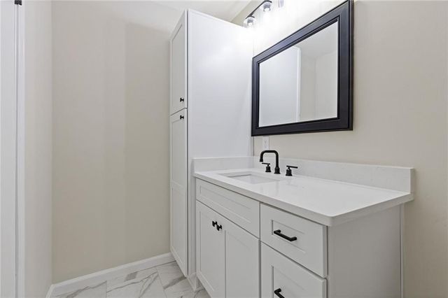 862 Hearthstone Drive, Stone Mountain, GA 30083