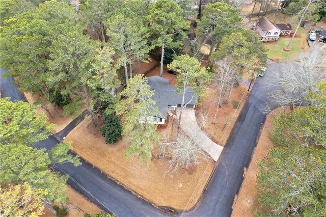 862 Hearthstone Drive, Stone Mountain, GA 30083