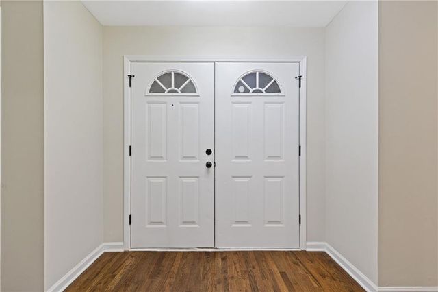 862 Hearthstone Drive, Stone Mountain, GA 30083