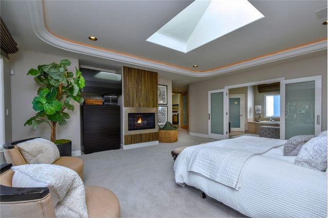 13157 Chandler Boulevard, Sherman Oaks, CA 91401