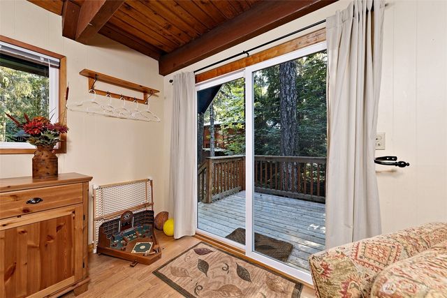 331 N Wynoochee Drive, Hoodsport, WA 98548
