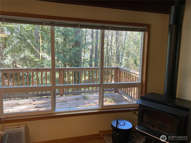 331 N Wynoochee Drive, Hoodsport, WA 98548