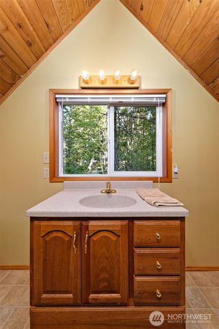 331 N Wynoochee Drive, Hoodsport, WA 98548