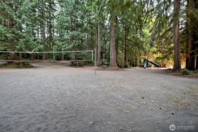 331 N Wynoochee Drive, Hoodsport, WA 98548
