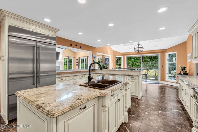 29 Red Coach Lane, Holmdel, NJ 07733