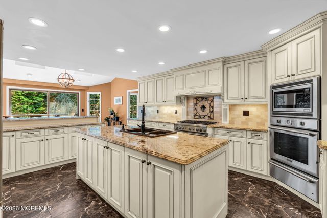 29 Red Coach Lane, Holmdel, NJ 07733