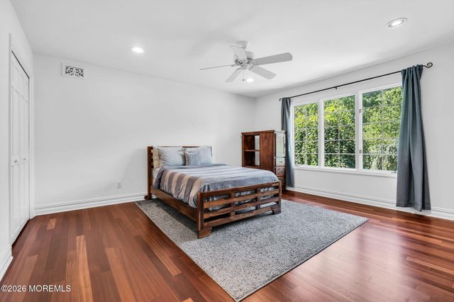 29 Red Coach Lane, Holmdel, NJ 07733
