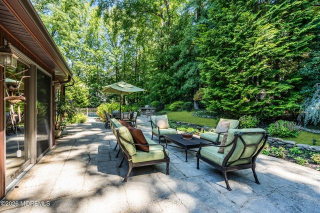 29 Red Coach Lane, Holmdel, NJ 07733