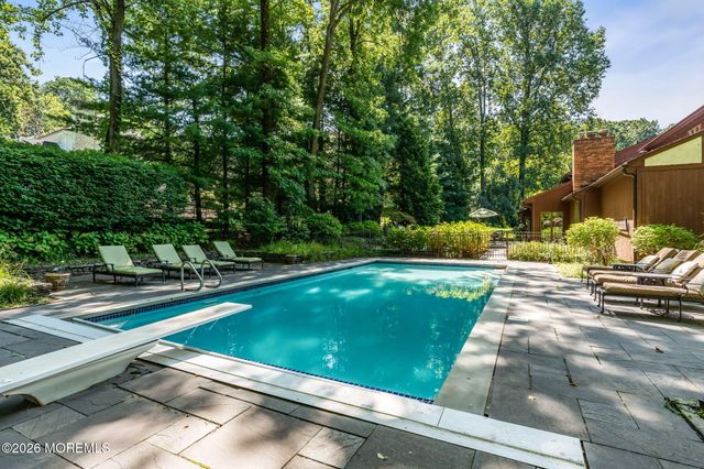 29 Red Coach Lane, Holmdel, NJ 07733