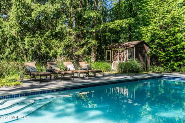 29 Red Coach Lane, Holmdel, NJ 07733