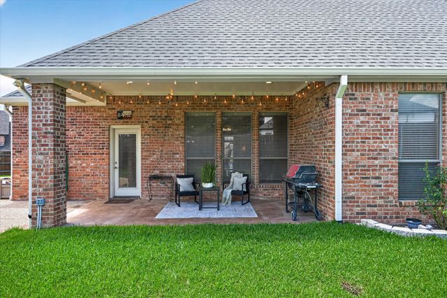 9713 Corral Drive, Fort Worth, TX 76244