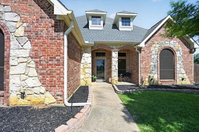 9713 Corral Drive, Fort Worth, TX 76244