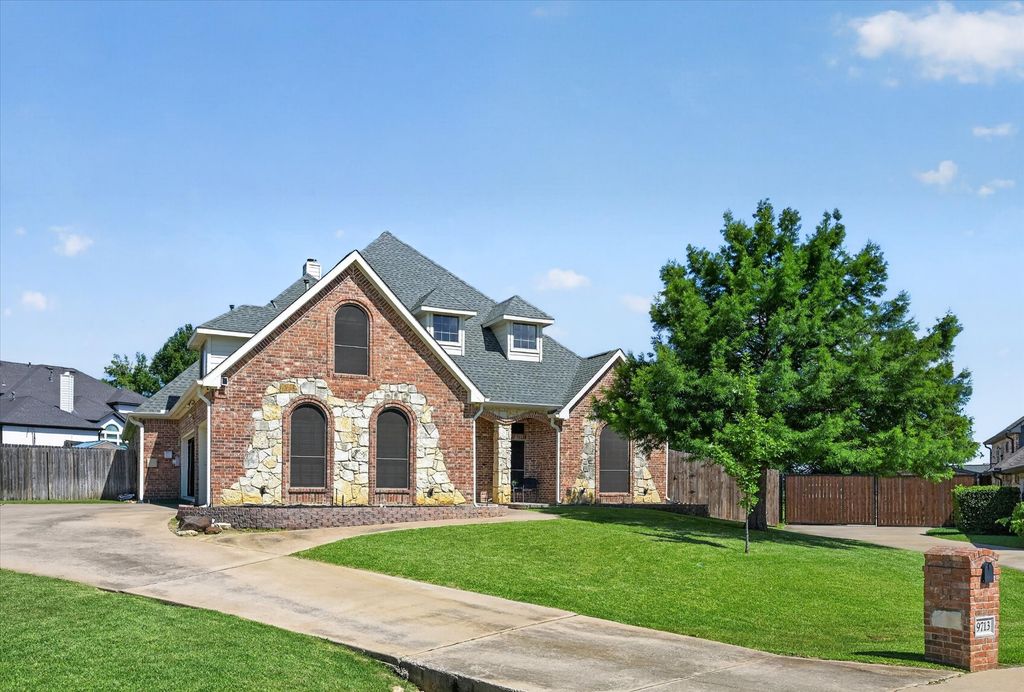 9713 Corral Drive, Fort Worth, TX 76244