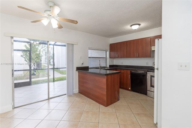 4415 Treehouse Ln C, Tamarac, FL 33319