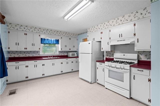 768 Burwell Road, Carrollton, GA 30117