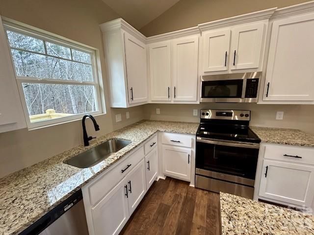 420 Scarlett Oak Court NE, Lenoir, NC 28645