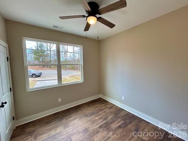 420 Scarlett Oak Court NE, Lenoir, NC 28645