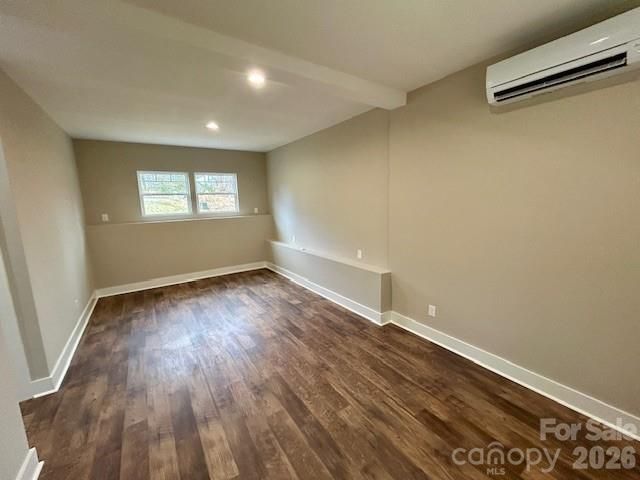 420 Scarlett Oak Court NE, Lenoir, NC 28645