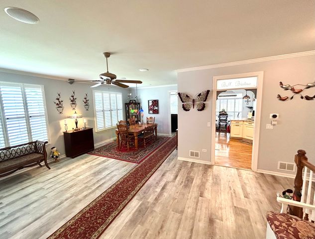 21105 Silver Moon Lake Way, Crest Hill, IL 60403